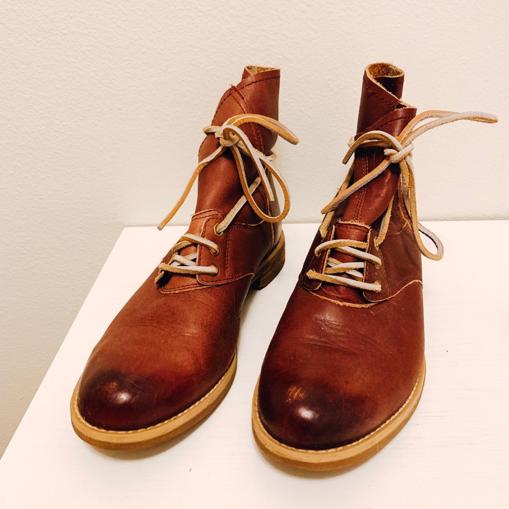 TIMBERLAND LEATHER ANKLE BOOTS (5.5)